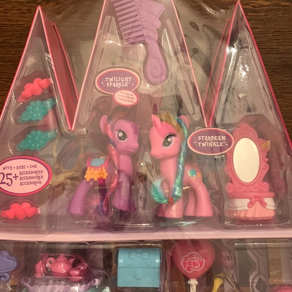 My Little Pony 25 piece Play Set 2011 - Picture 2 of 7
